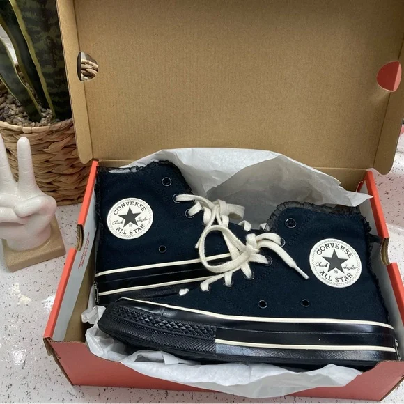 Converse Black Canvas High-Tops - Picture 4 of 7